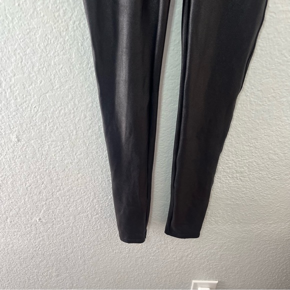 Spanx Black Faux Leather Leggings Womens Size Small Stretch Style# 2437 - Picture 4 of 10